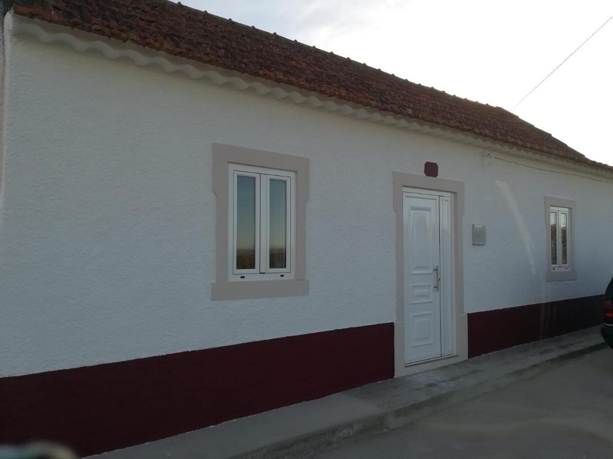 Snow Guest House Santarém Екстериор снимка