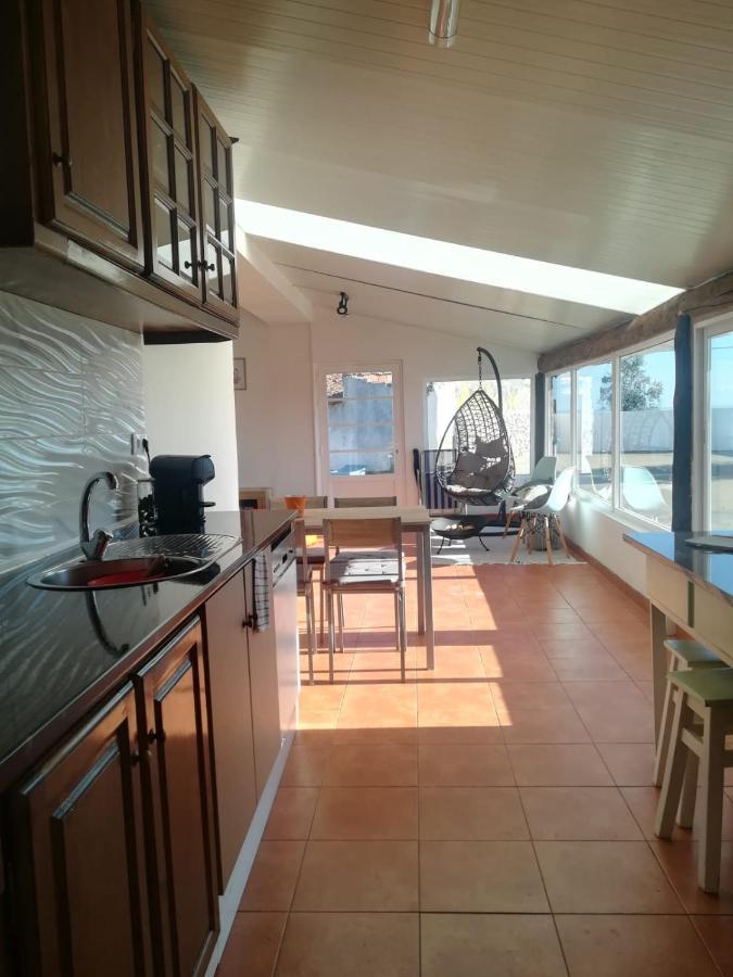 Snow Guest House Santarém Екстериор снимка