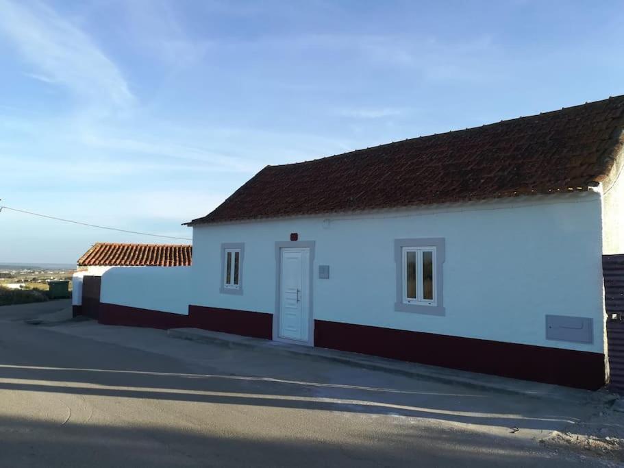 Snow Guest House Santarém Екстериор снимка