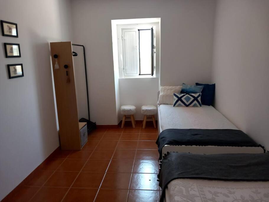 Snow Guest House Santarém Екстериор снимка