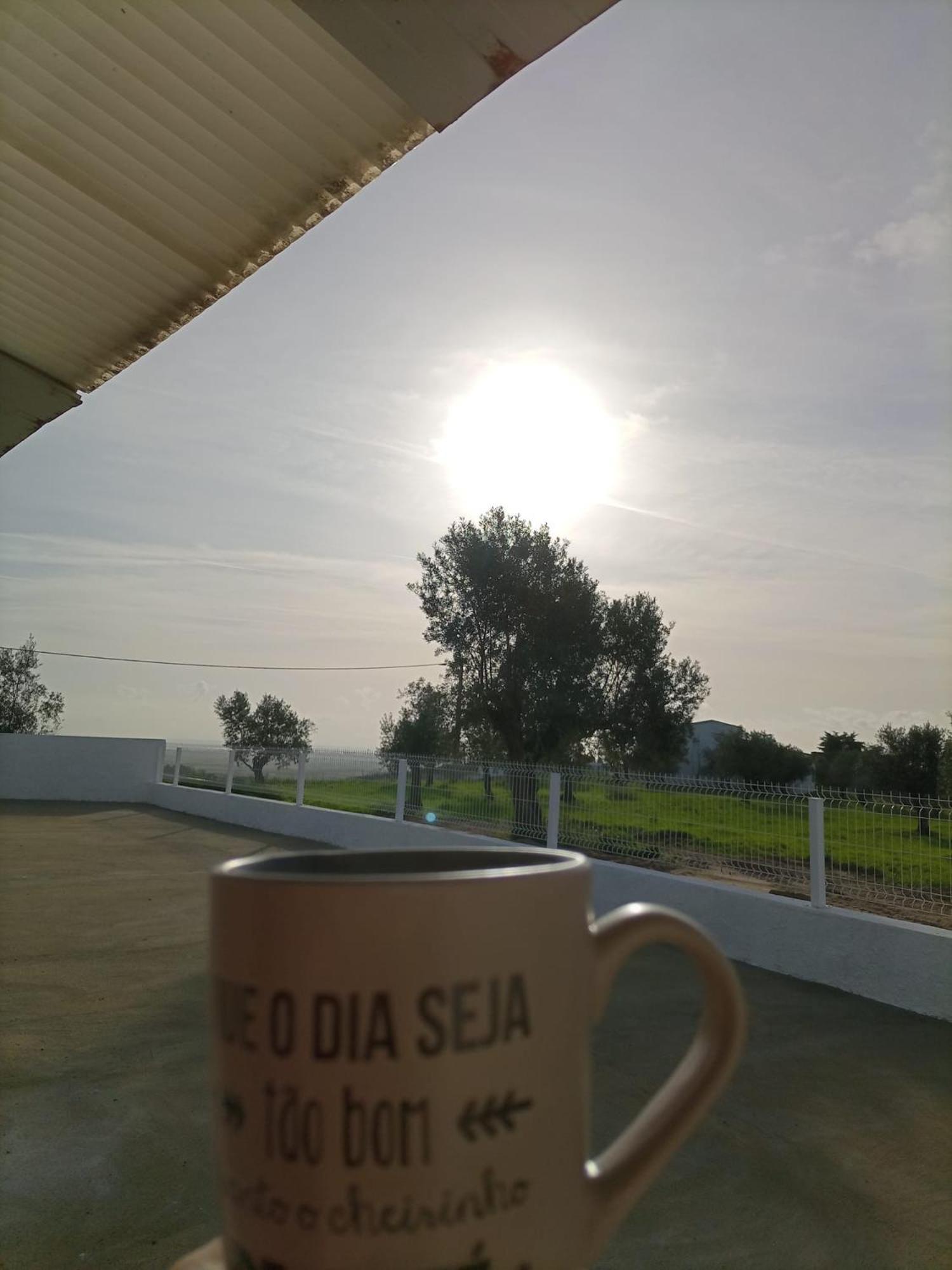 Snow Guest House Santarém Екстериор снимка