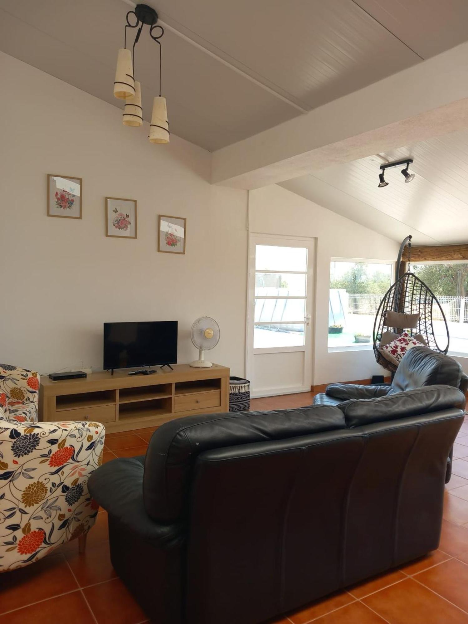 Snow Guest House Santarém Екстериор снимка
